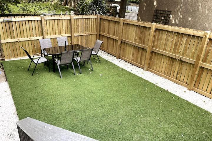 Lovely 3 Bedroom Apartment With Private Garden In Edinburgh City Centre Ngoại thất bức ảnh